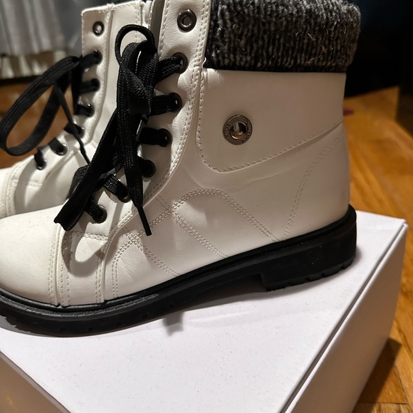 Winter boots - Picture 2 of 5